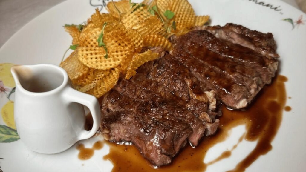 A Sforno Trattoria e Pizzaria se destaca como a escolha ideal. Com uma atmosfera acolhedora e um cardápio que evoca o verdadeiro sabor da Itália