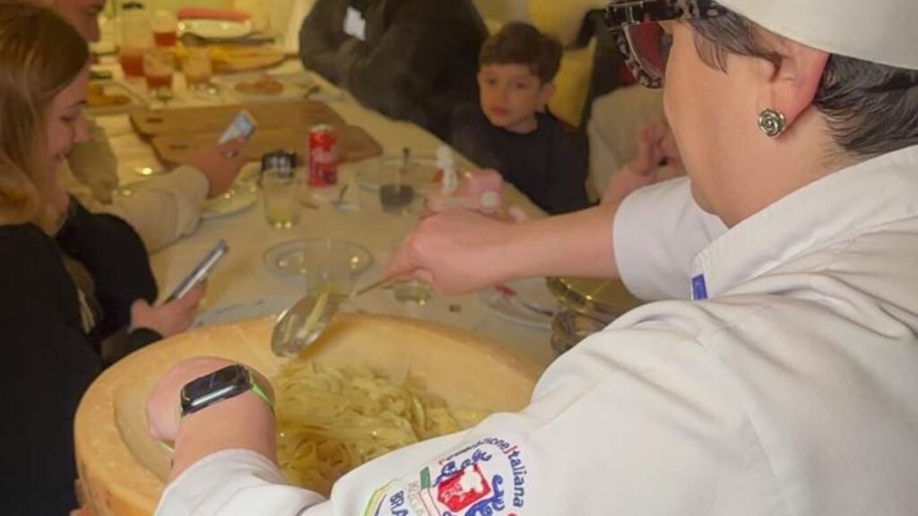 Na Sforno Trattoria e Pizzaria, você pode fazer isso facilmente através do WhatsApp, garantindo que sua noite especial esteja perfeitamente planejada.